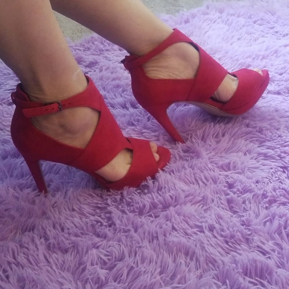 Nice outgoing heels